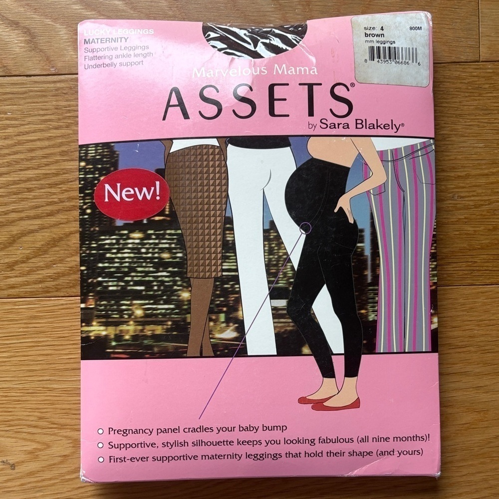 NWT Assets by Sara Blakey (Spanx) Lucky Leggings Maternity in Brown Size 4